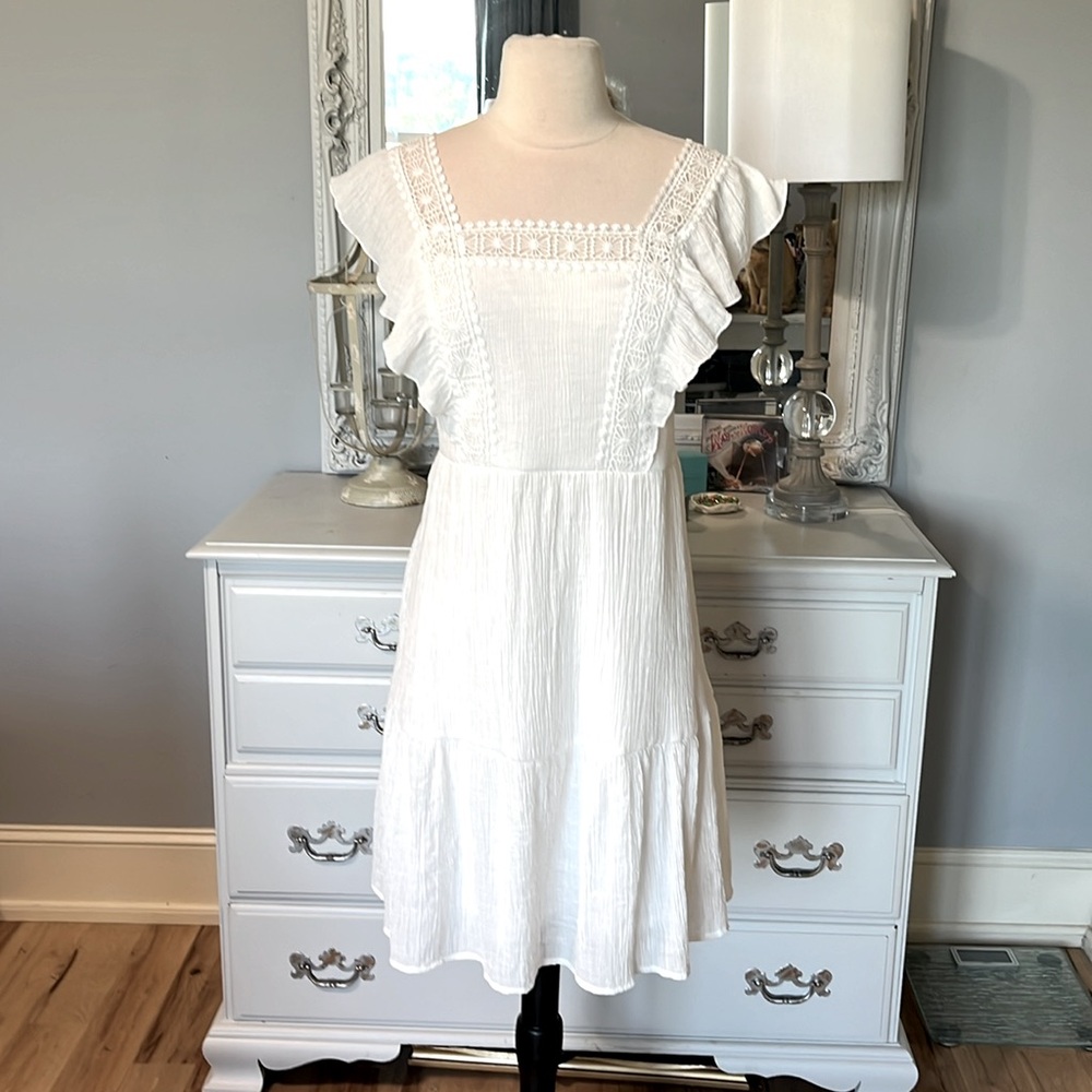 Elegant White Lace Trim Dress